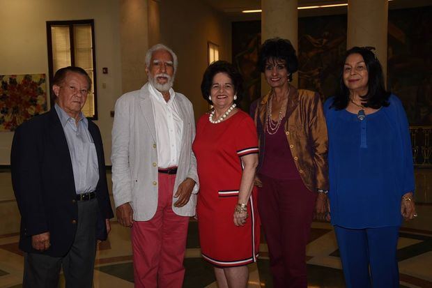 José Perdomo, Antonio Guadalupe, Elsa Núñez, Rosa Tavárez y Gloria de Selman.