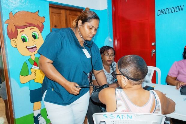 Jornada de salud en La Esperanza de Los Ríos.