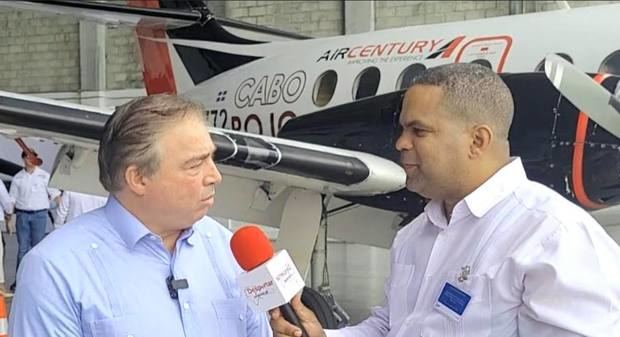 Director del IDAC, Héctor Parcela, dice vuelo Santo Domingo-Pedernales impulsará turismo interno.