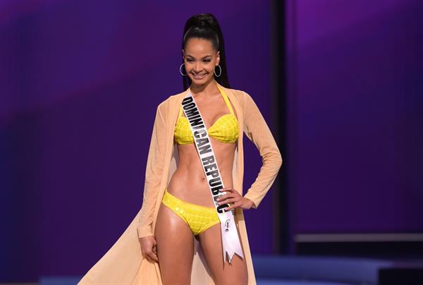 Fotografía cedida por Miss Universe Org en la que se registró a la candidata de México, Andrea Meza, durante el desfile en vestido de baño, en el Seminole Hard Rock Hotel & Casino de Hollywood, en Miami (Florida, EE.UU.