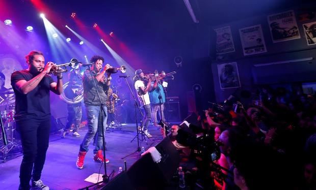 Integrantes de la banda estadounidense de Jazz Soul Rebels Brass.