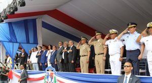Presidente Medina encabeza desfile c&#237;vico militar en 175 aniversario de la Batalla 19 de Marzo 