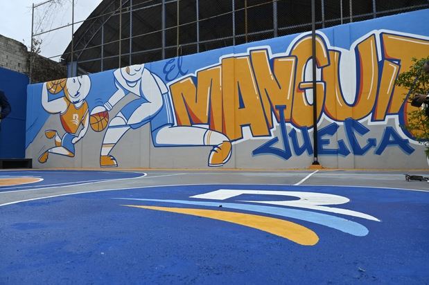 Juega RD Banreservas remoza cancha de El Manguito
