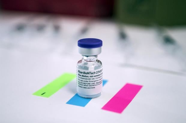 La vacuna de Moderna es la más efectiva contra la hospitalización, según los CDC