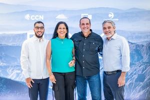 Juan Carlos Vásquez, Thais Herrera, Iván Gómez y Emil Vega