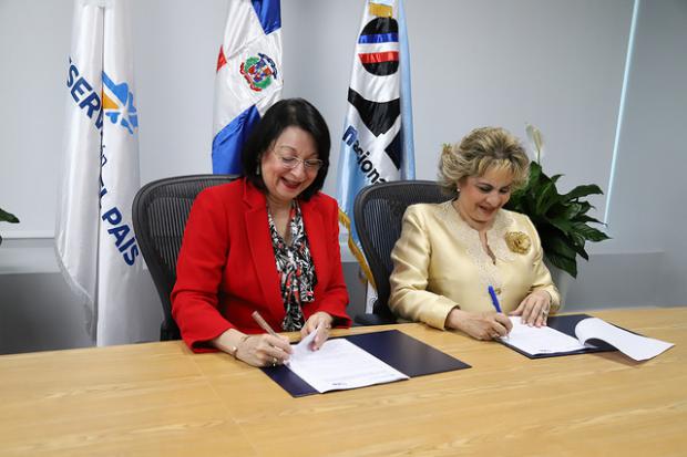 Firma del convenio 