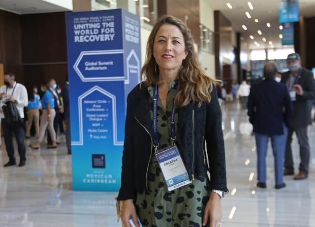 La Vicepresidenta ejecutiva del grupo CEO del grupo Piñero, Encarna Piñero, posa hoy, durante el primer día de actividades de la cumbre la Cumbre Mundial del (WTTC), en Cancún, estado de Quintana Roo, México.