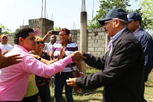 Más bienestar para productores y ancianos de María Trinidad Sánchez