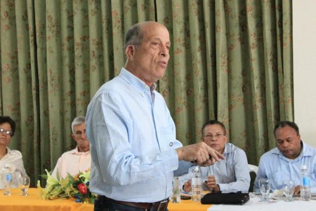 El presidente de la Alianza por la Democracia criticó que el país no rescindiera el contrato con Odebrecht 