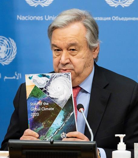 El secretario general de Naciones Unidas, António Guterres, participa en la presentación del Informe sobre el Estado Global del Clima 2020, este 19 de abril de 2021, en Nueva York. EFE/Justin Lane