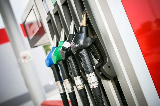 Combustibles suben entre dos y cuatro pesos por galón