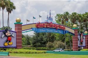 Disney reabre hoteles en Orlando como adelanto a sus parques temáticos