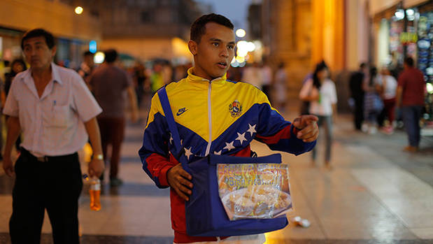 Los venezolanos pierden kilos y bajan de talla