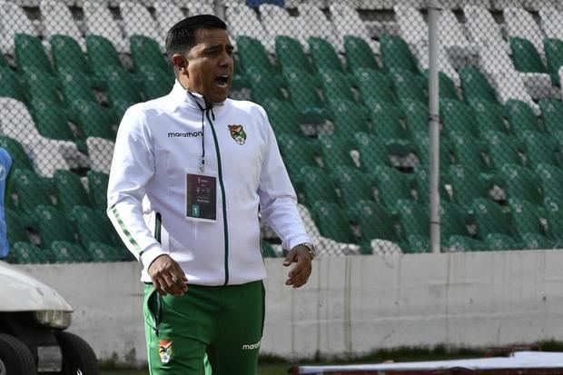 El entrenador de Bolivia, César Farías.