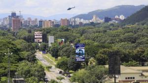 Maduro: 2 muertos y 10 detenidos en alzamiento militar