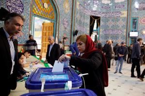 Los resultados preliminares dan un claro triunfo a los conservadores en Irán