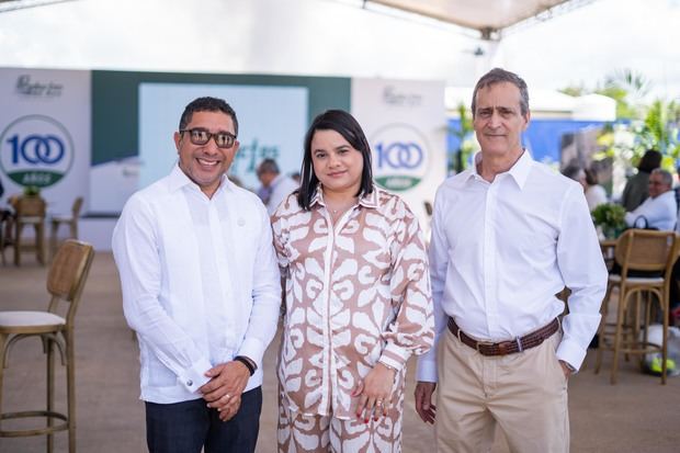 Edwin López, Yomaris Pascual y Enrique Domínguez.