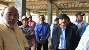 Danilo Medina supervisa construcción Hospital Pedro Emilio de Marchena, en Monseñor Nouel