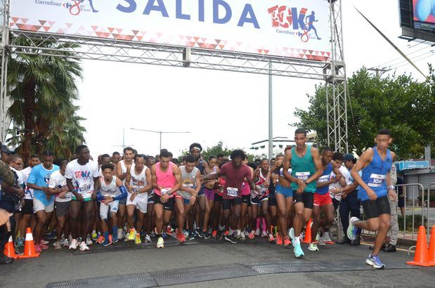 Corredores en Carrefour 10K.