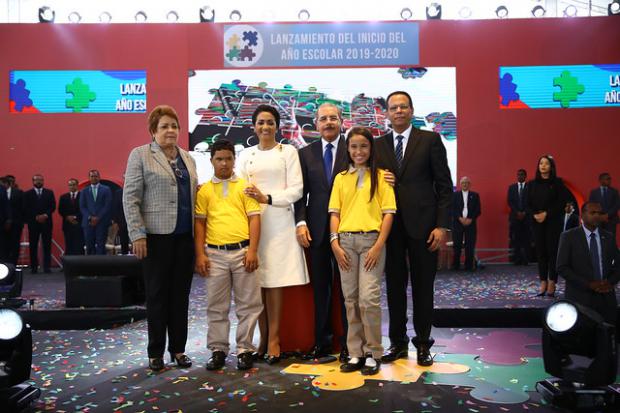 Presidente Danilo Medina encabeza acto del inicio año escolar 2019-2020 en Santiago