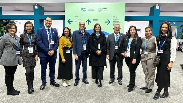 Max Puig, vicepresidente ejecutivo del CNCCMDL; Sara González, directora Técnica del CNCCMDL; Ana Emilia Pimentel, viceministra de Cambio Climático y Sostenibilidad y parte de la delegación dominicana que participa en la COP29. 