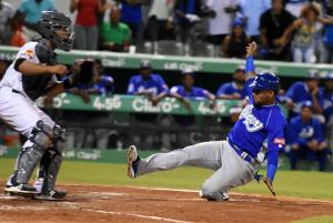 Tigres y Leones logran victorias y complican la tabla en béisbol dominicano