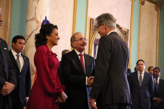 Presidente Medina y primera dama, reciben saludos de Año Nuevo en el Palacio Nacional