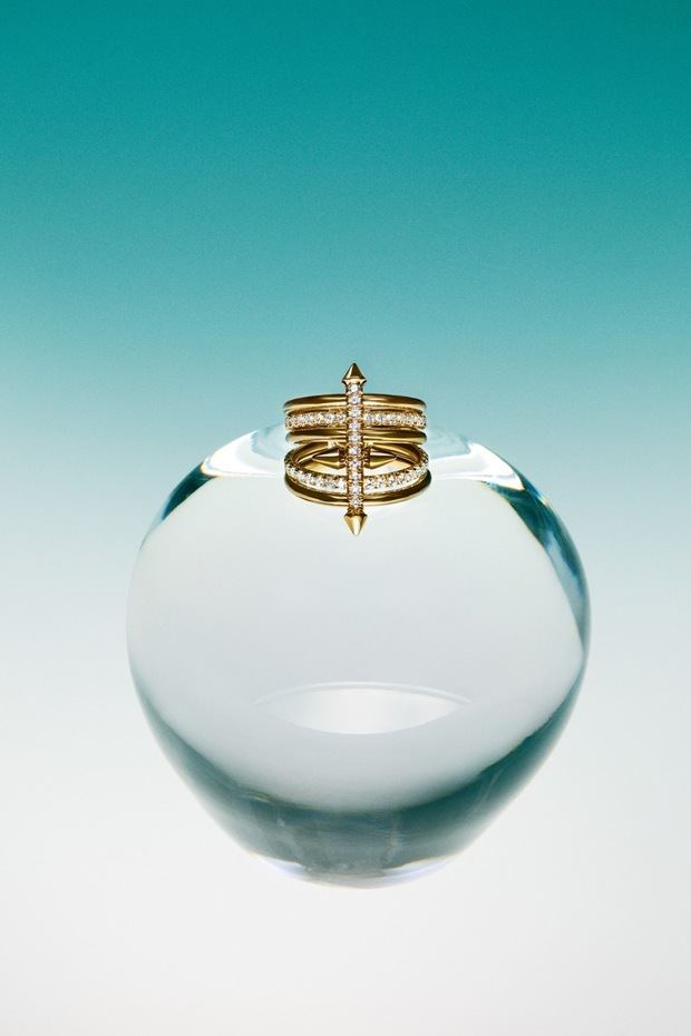 Five-row Ring de la Colección Tiffany Titan by Pharrell Williams.