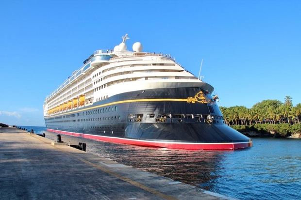 La embarcación Disney Wonder procede del Puerto Spain en Trinidad y Tobago y tocará puerto de destino en Kingston Jamaica