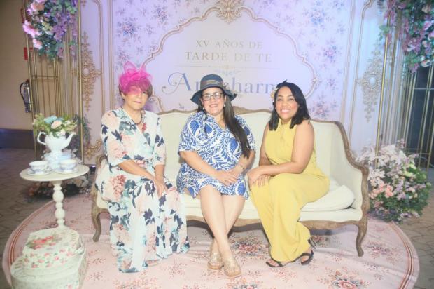 Amipharma Dominicana celebra 15 años de su tradicional Tarde de Té en honor a oncólogas y especialistas