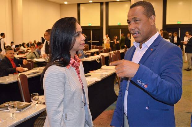 Claudia Franchesca, conversa con Antonio Brito.