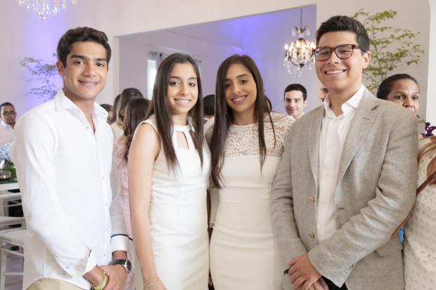 Julio Jiménez, Laura Jiménez, Maria Jiménez y Marcos Peña.