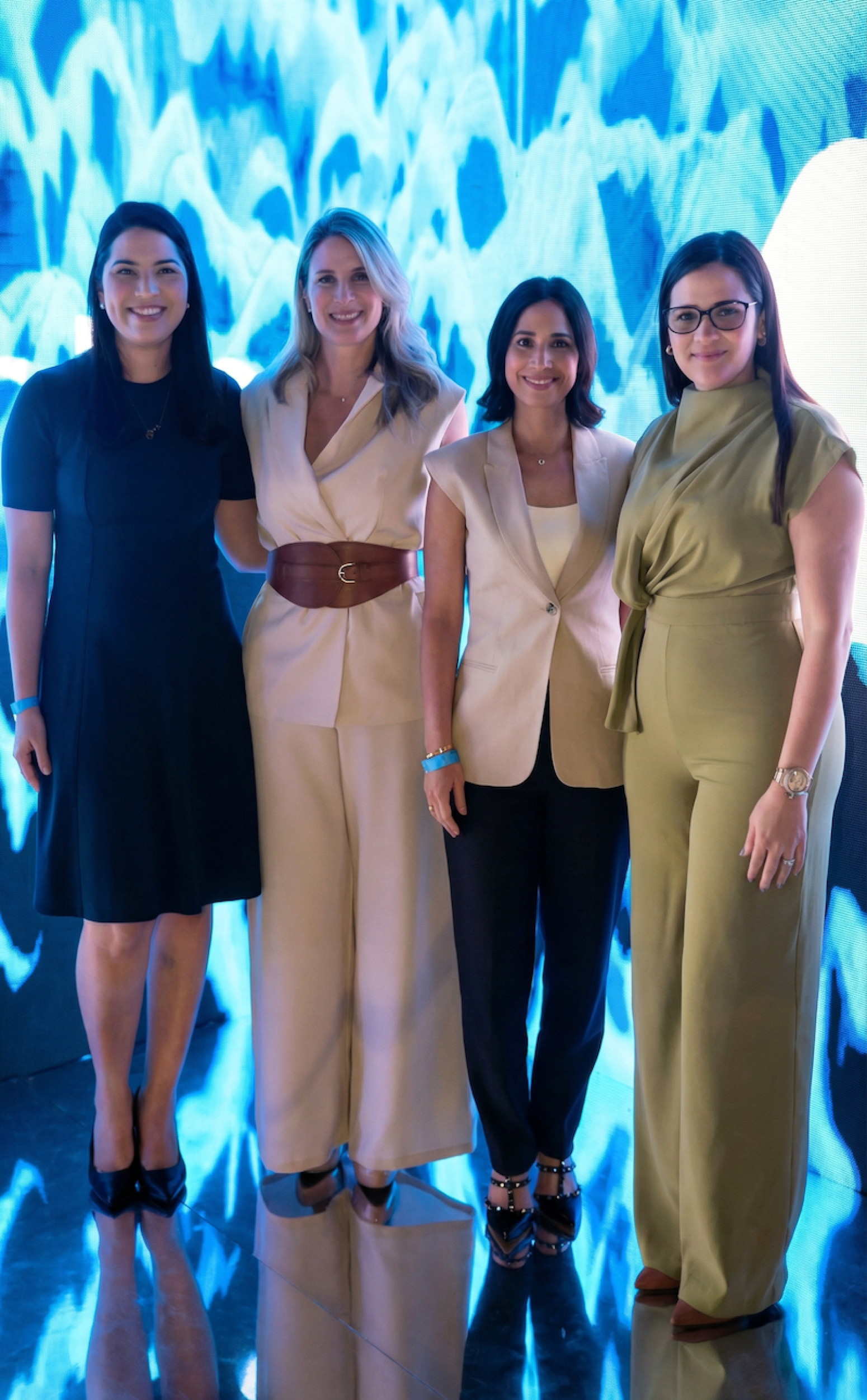 Helen Schneider, Geraldine Rahn, Laura Nunez y Dahiana Diaz.