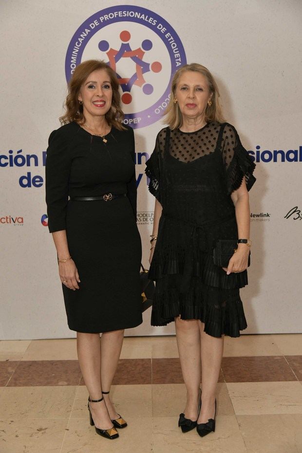 Ingrid Mendoza y Clara Reid.