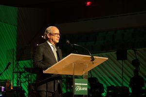 Roberto Zamora Llanes.