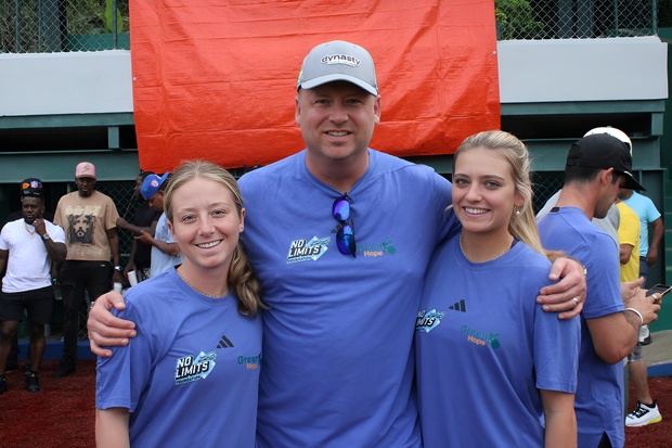 Shirl Penney, Annclare Penney y Townsend Penney.