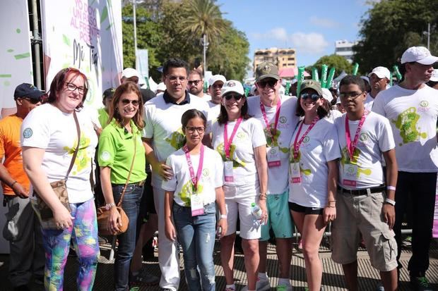 Ministra de la Mujer, Janet Camilo; Ligia Bonetti, David Collado, Analia Collado y la embajadora de USA en República Dominicana, Robin S. Bernstein.