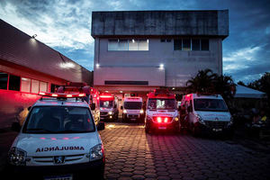 El desborde hospitalario amenaza la lucha contra la Covid-19 en América Latina