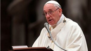 El papa llama a reflexionar esta Navidad sobre la situación de los refugiados
