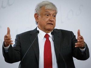 "No actuaríamos contra nadie", dice mandatario de México tras siniestro aéreo