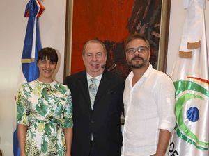 Nashla Bogaert y Frank Perozo escogidos reina y rey del Desfile Nacional del Carnaval 2019