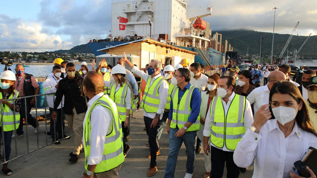 Presidente Luis Abinader anuncia construcción de varias obras en Puerto Plata.