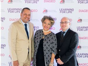 Celebran la d&#233;cimo tercera graduaci&#243;n del programa &#8220;Learning for Life&#8221; 