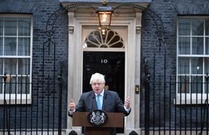 Johnson anuncia que no se presenta al liderazgo "tory" y el Gobierno