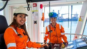 Primera tripulación femenina que surca las aguas en Latinoamérica 