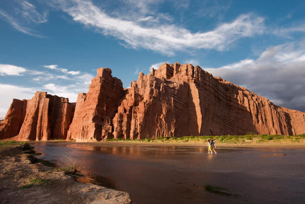 Fotografía cedida por Ruta Natural que muestra Los Castillos de la Quebrada de las Conchas, una de las joyas naturales de la provincia de Salta, Argentina.