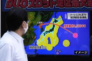 Pionyang lanza más misiles tras poner en alerta a Japón con otro proyectil