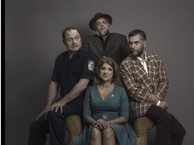 'El Precio', una de las obras cumbres del gran dramaturgo norteamericano Arthur Miller estará desde el 29 de Marzo hasta el 7 de Abril en la Sala Ravelo, del Teatro Nacional bajo la dirección de Indiana Brito y los actores, Mario Lebrón, Elvira Taveras,  José Roberto Díaz García y Omar Ramírez,  con la producción general de Dunia De Windt, a través de DW Producciones.   