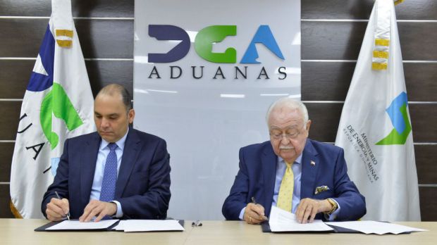 Aduanas y MEM Suscriben Acuerdo de Colaboración