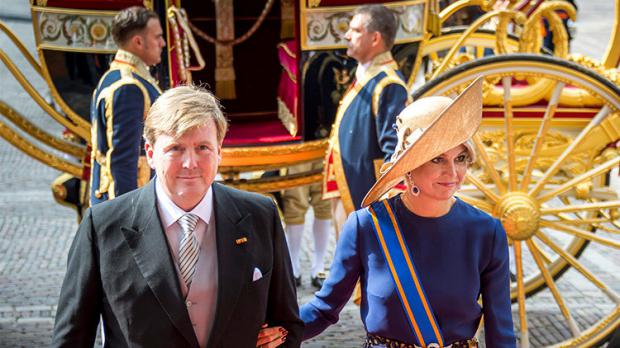 El rey de los cielos': El monarca de Países Bajos revela que pilotea de incógnito aviones de KLM